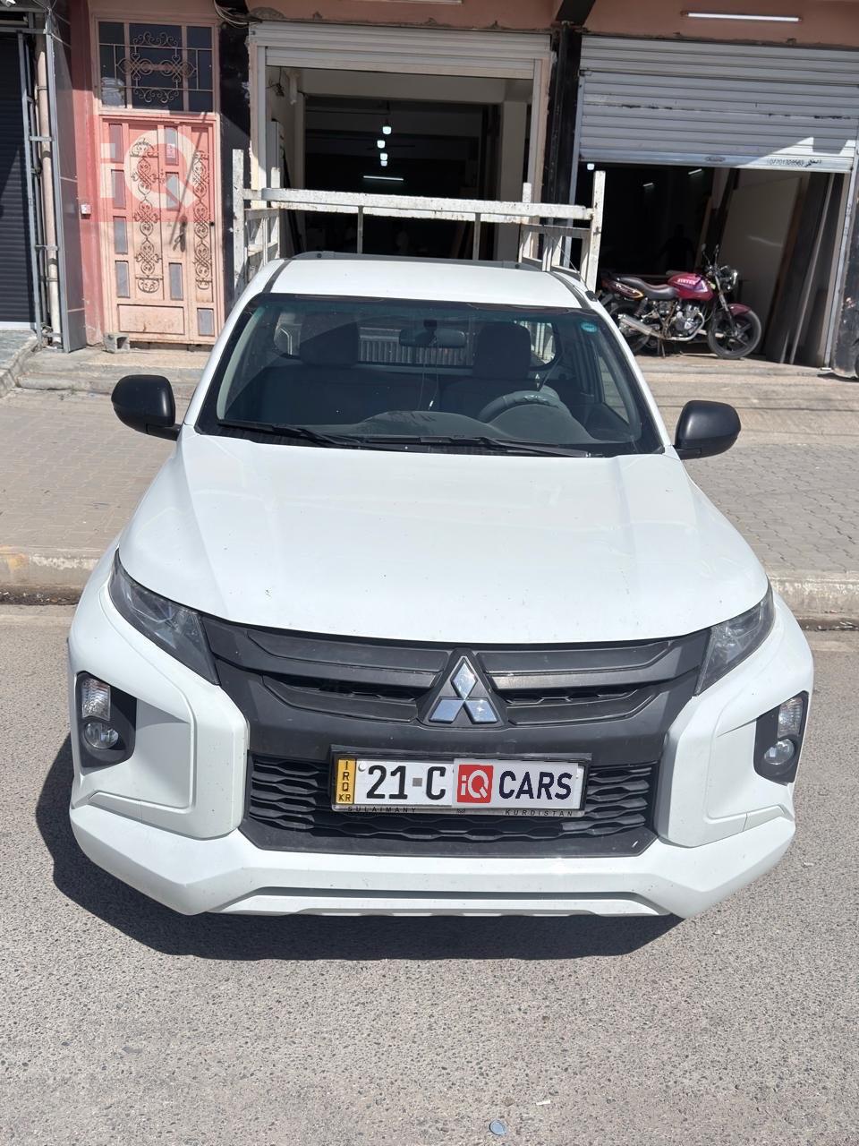 ميتسوبيشي L200